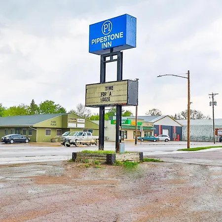Oyo Hotel Pipestone Mn, Canterbury Park